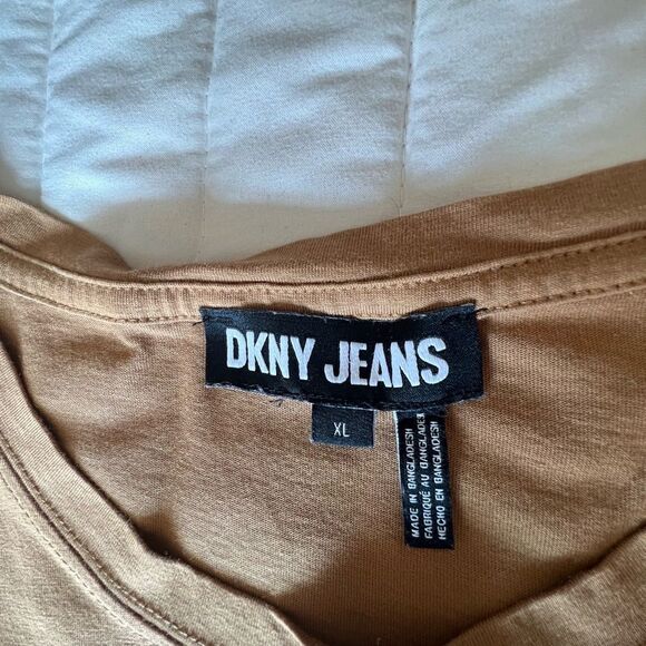 DKMY JEANS Women's Short Sleeve Monochrome Logo Appliqué T-Shirt - Picture 4 of 6